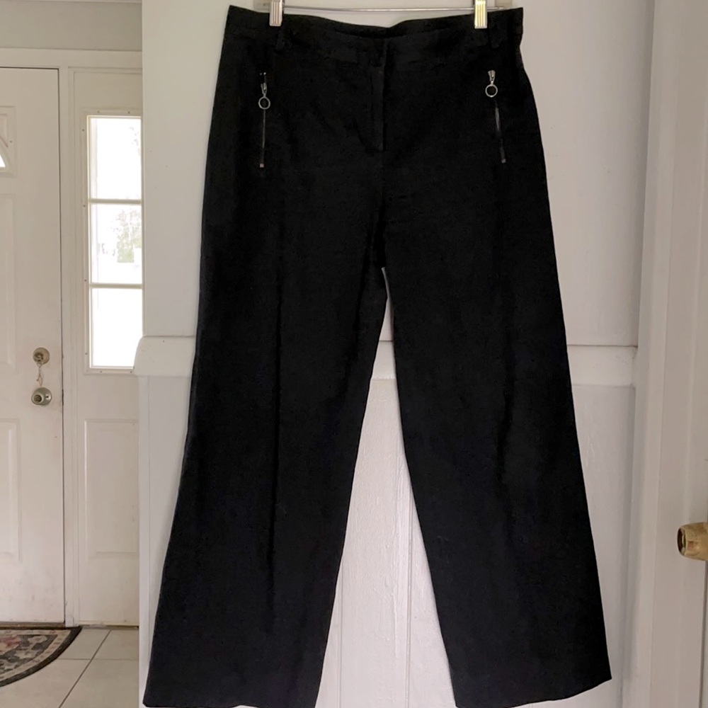 Cynthia Steffe black capri pants
